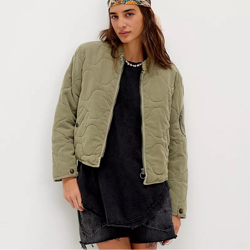 Free People - Aura Liner quilted jacket size XS